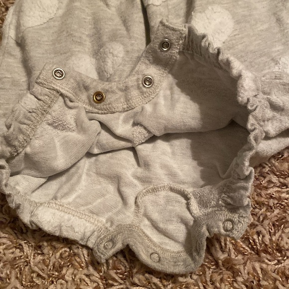 GAP HEART ROMPER - Picture 2 of 4